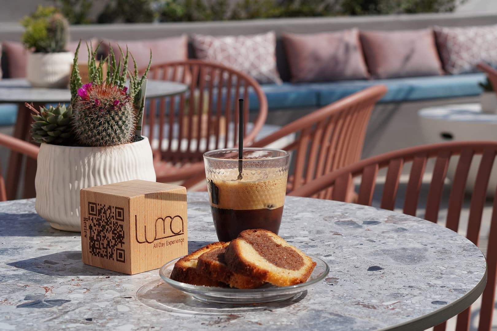 LUMA Santorini breakfast experience